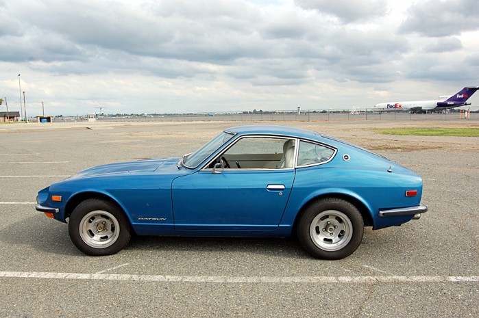 A Nissan Datsun 240Z at Sacramento Mather Airport