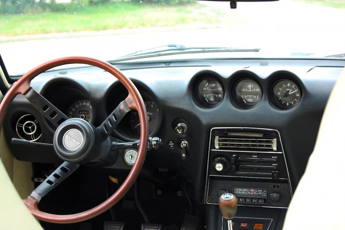 A photo of the Nissan Datsun 240Z Gauges and Instrument Cluster on 1972 Z